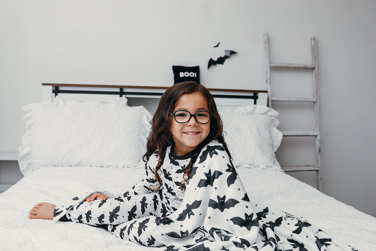 Feelin Batty Halloween Long Sleeve Jersey Jams – Two-Piece Loungewear Set