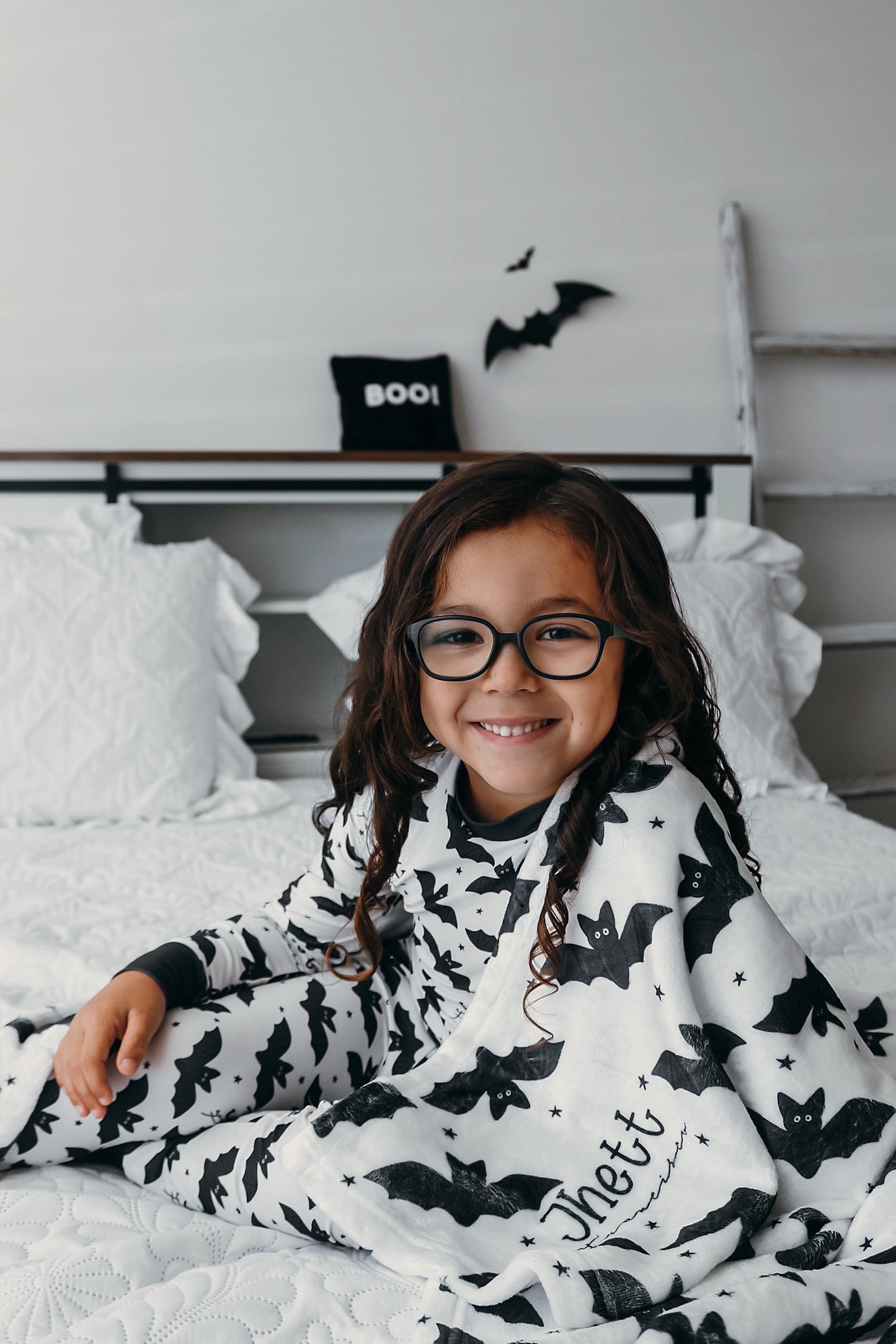 Feelin Batty Halloween Long Sleeve Jersey Jams – Two-Piece Loungewear Set