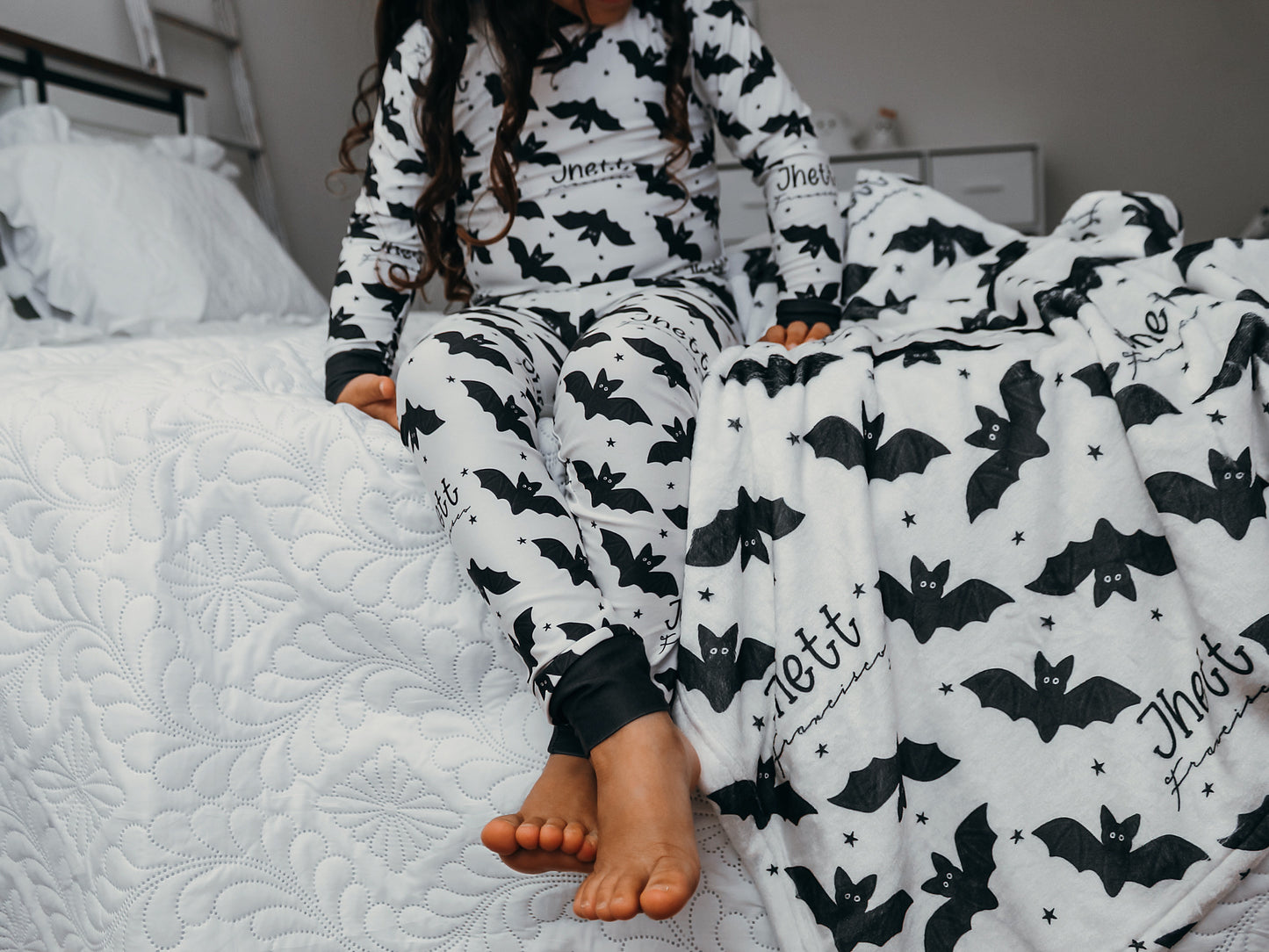 Feelin Batty Halloween Long Sleeve Jersey Jams – Two-Piece Loungewear Set