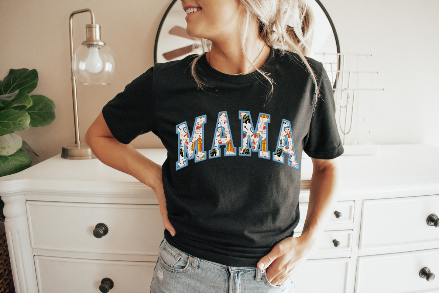 Button Eyes Personalized Women's Graphic Tee | Black