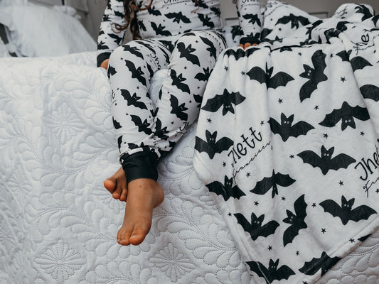 Feelin Batty Halloween Long Sleeve Jersey Jams – Two-Piece Loungewear Set